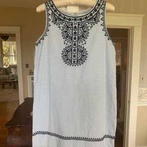 Cute Vineyard Vine summer dress